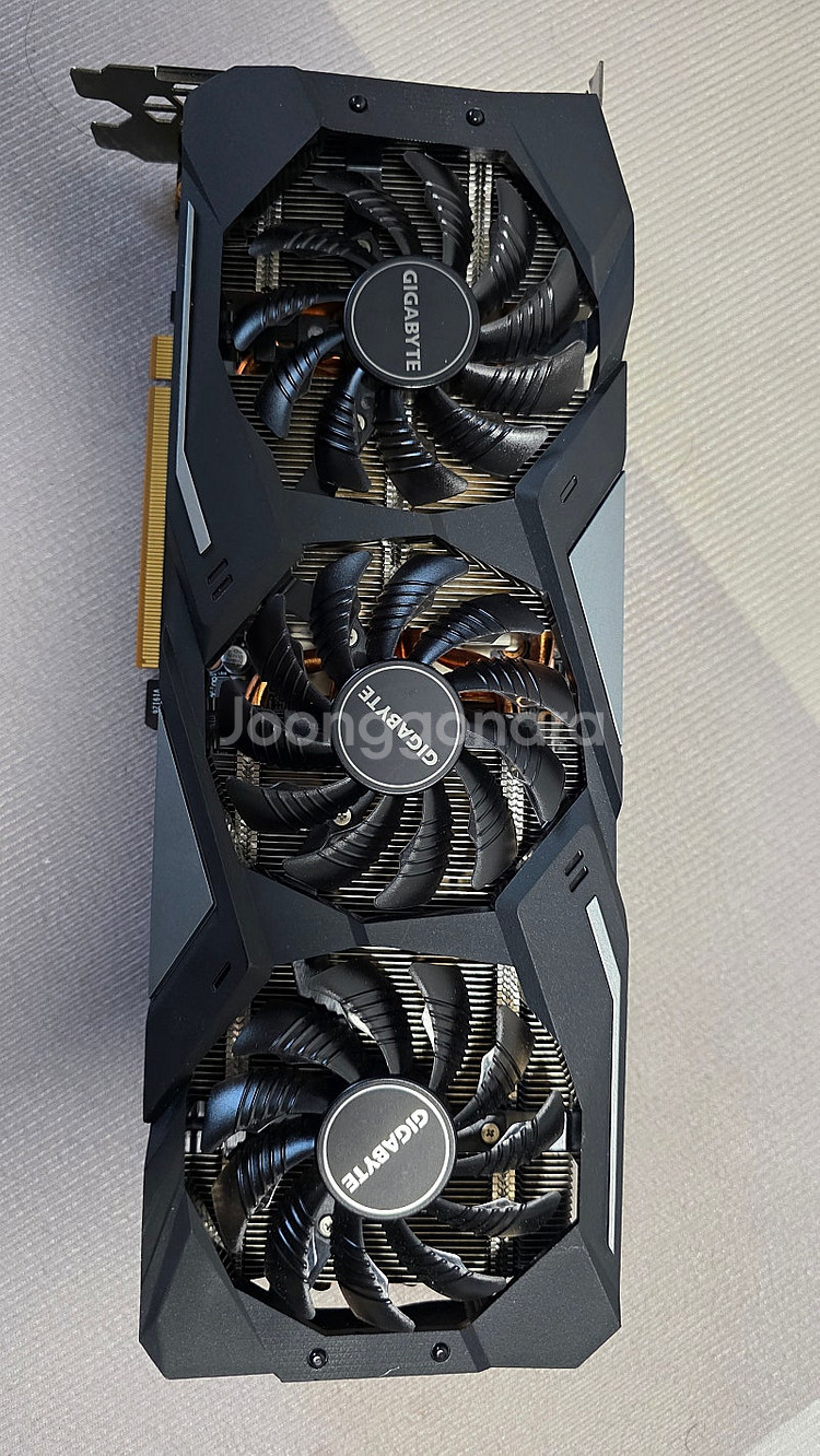 기가바이트 RX5600XT 팝니다. (택비포함)--1