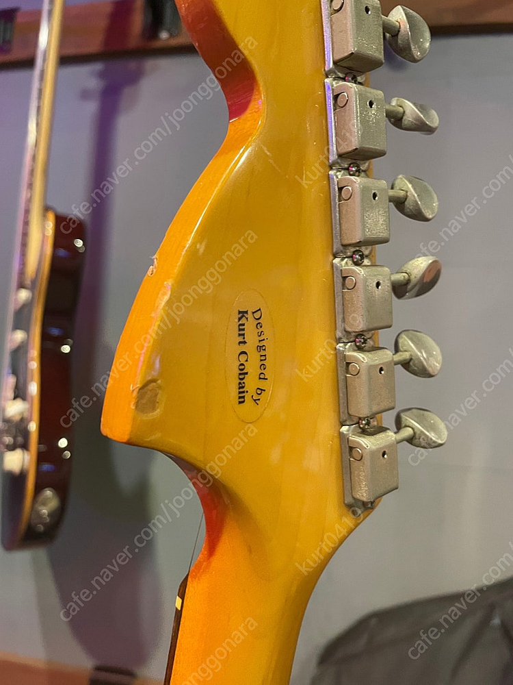 일본펜더 일펜 재그스탕 일렉기타 이미지