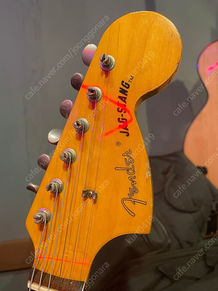 일본펜더 일펜 재그스탕 일렉기타 이미지