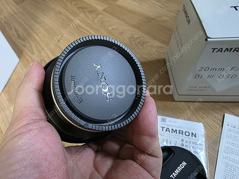 탐론 20mm f2.8 단렌즈 팝니다(소니 fe)--3