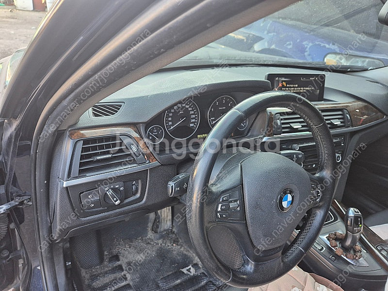 BMW F30 3시리즈 13년식 분해합니다--6