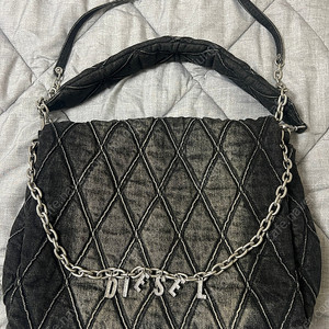 디젤 숄더백(Diesel Charm-D Shoulder Bag) L사이즈