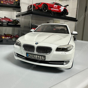 1/18 GTautos bmw 5시리즈 다이캐스트 팝니다