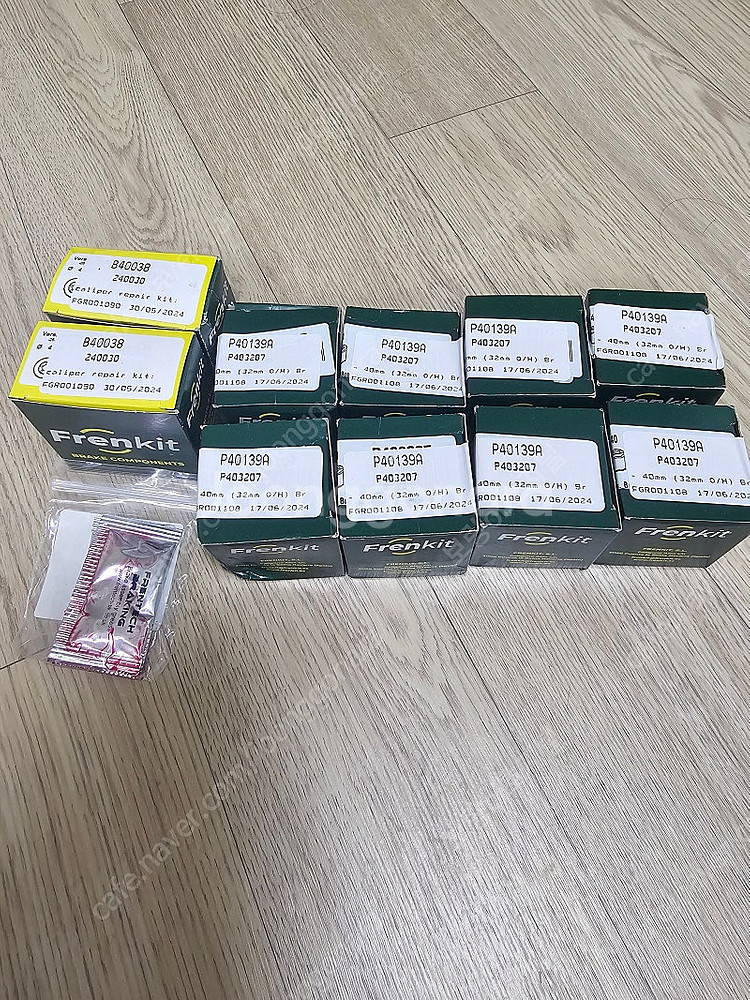 BMW 브렘보 4P 브레이크 오버홀 킷 팝니다.--0