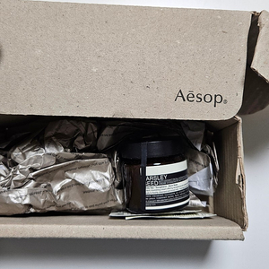 미개봉 새제품 Aesop 이솝 파슬리 씨드 안티 옥시던트 페이셜 하이드레이팅 크림 60ml 정가 9만원 반값에 팔아요