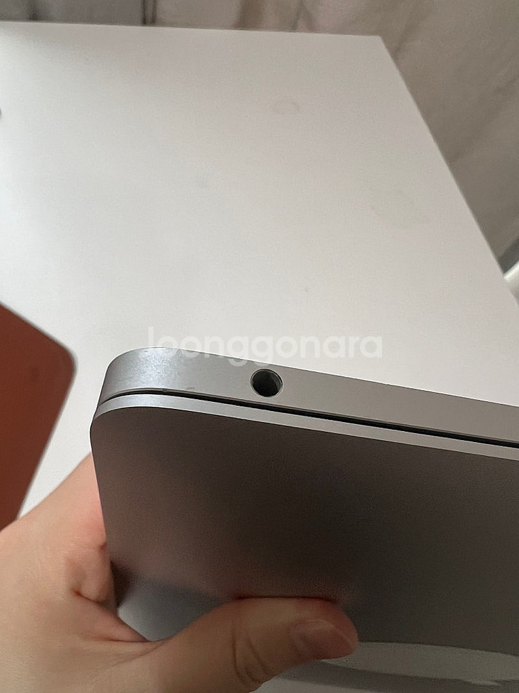 맥북에어 M1 8GB 256GB (새로 디스플레이 교체...--8