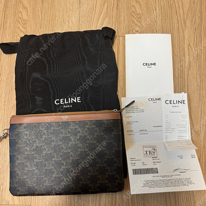 셀린느(CELINE) 트리오페 스트랩 파우치(정품)