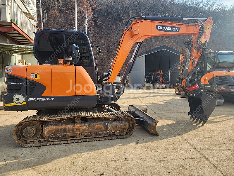 중고굴삭기 두산 DX65MT-7 2022년식 특A급 회...--1