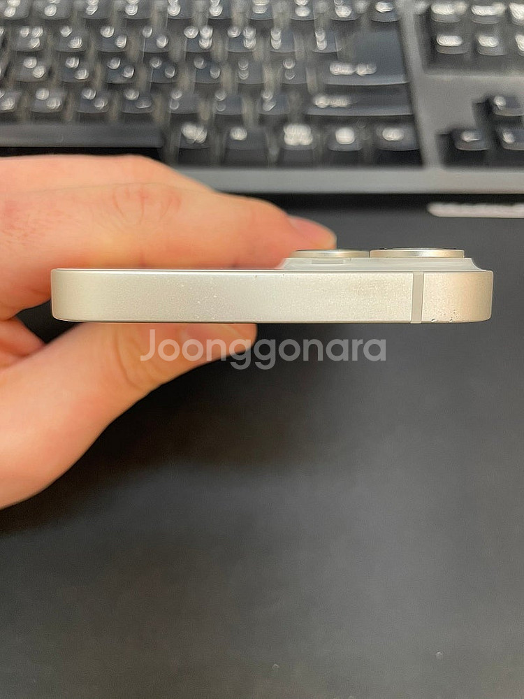 아이폰14 화이트 128GB 상태좋은 중고53만팝니다.--3