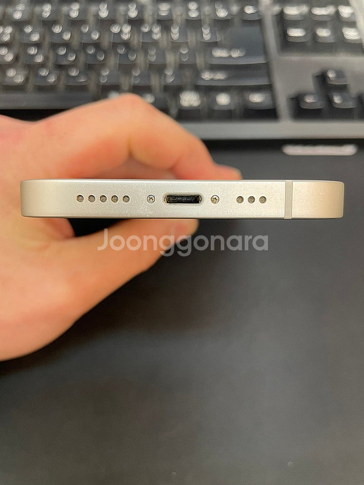 아이폰14 화이트 128GB 상태좋은 중고53만팝니다.--5