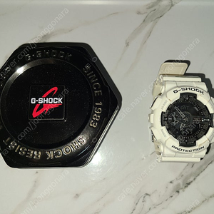 카시오 지샥 G-SHOCK GA-110GW 팝니다.