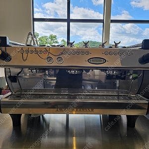 [판매] Lamarzocco 라마르조꼬 GB5 AV 3GR 3그룹 라마르조코 커피머신