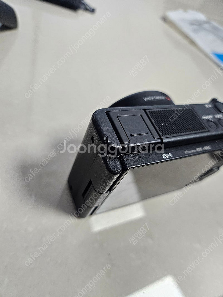 브이로그 카메라 소니 ZV-1(풀박스) + 로데와이어리...--3