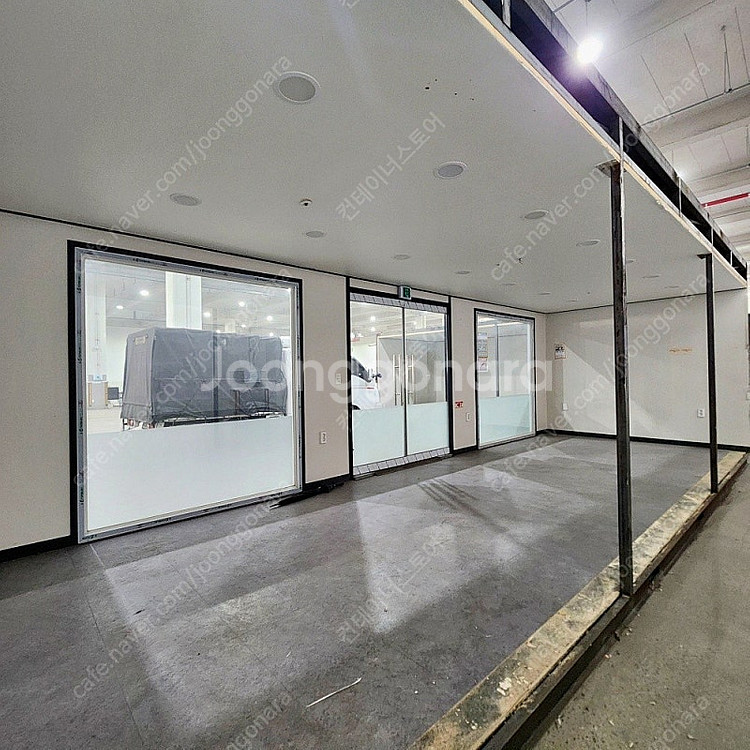 오늘만 특가! 실내 사용 컨테이너 6x8m 선착순 1동...--5