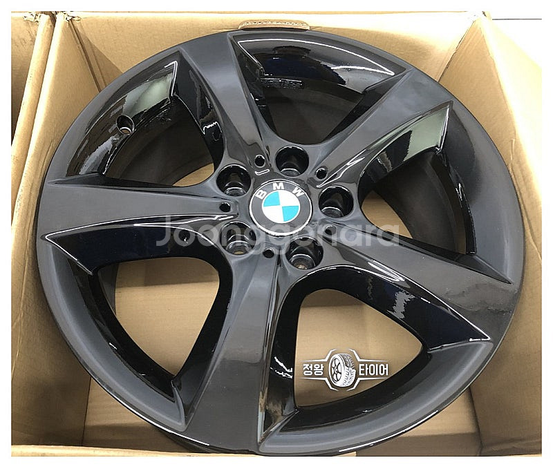 BMW E70 X5 18인치 순정 흠집없는 블랙 휠--3