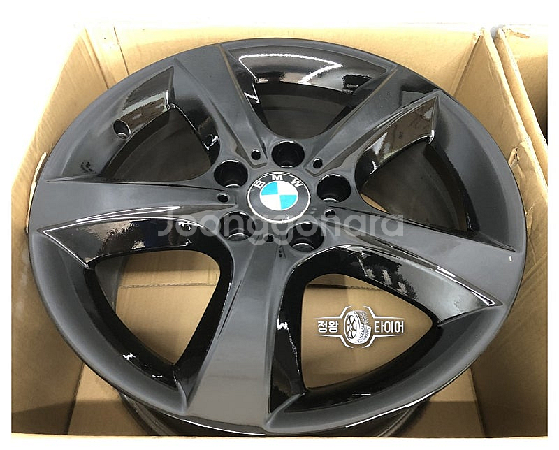 BMW E70 X5 18인치 순정 흠집없는 블랙 휠--4