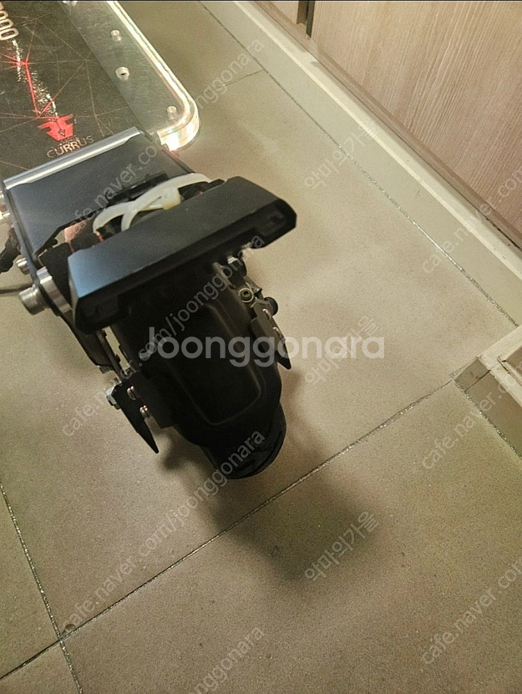 전동킥보드 듀얼 모터 팝니다.--6