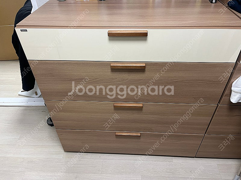 일룸 시엘 4단서랍장 화장거울 노마이동거울 행거--3