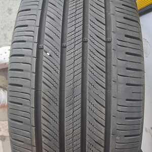 중고타이어 265/60R18 4짝 팝니다.