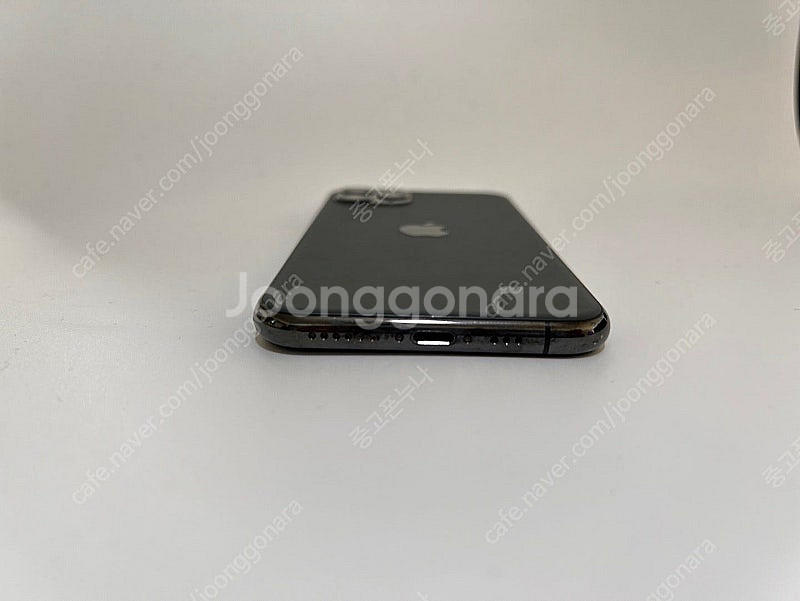 아이폰 11프로 256gb S급 중고폰공기계 당일발송!--1