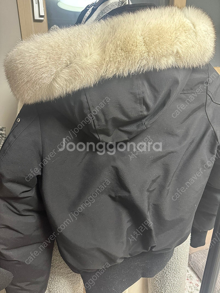 정품 무스너클 봄버 숏패딩 xs사이즈 300,000원--3
