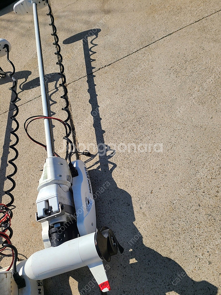 민코타 울테라 가이드모터 80파운드 72" 판매합니다.--0