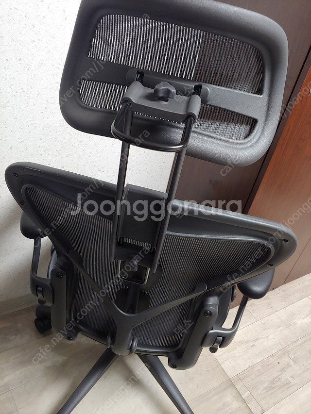 허먼밀러 뉴에어론 풀 그라파이트 사이즈B--1