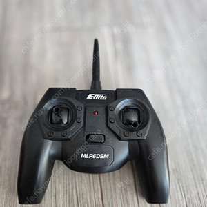 이 플라이트 e-flite Mlp6dsm 6체널 조종기 팝니다