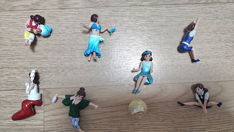 컵위의 후치코 판매합니다--1