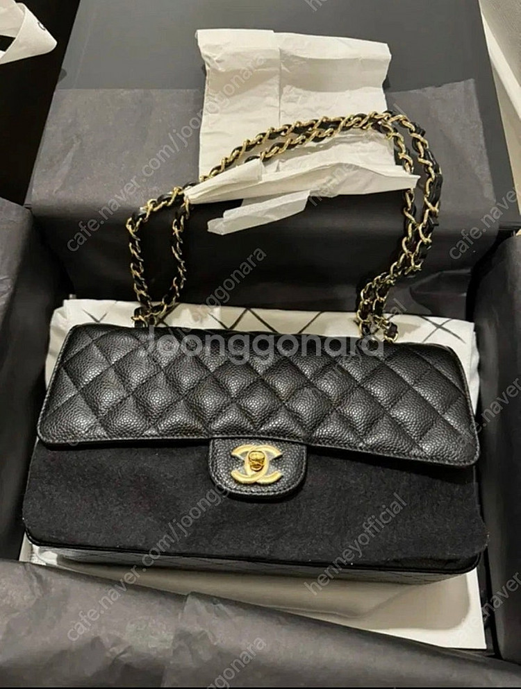 샤넬 클래식백 캐비어 금장 미듐 새상품(선물가능)--0