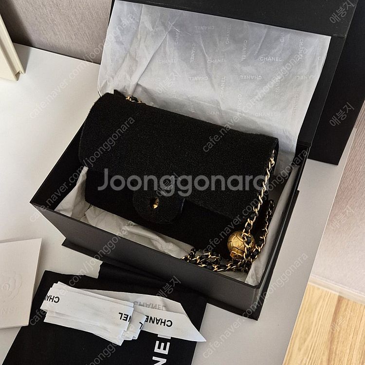 정품)샤넬 골드볼 뉴미니 새상품급--9