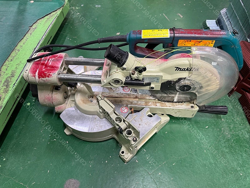 마끼다 LS0714 LS-0714 슬라이딩 슬라이드 각도절단기 이미지