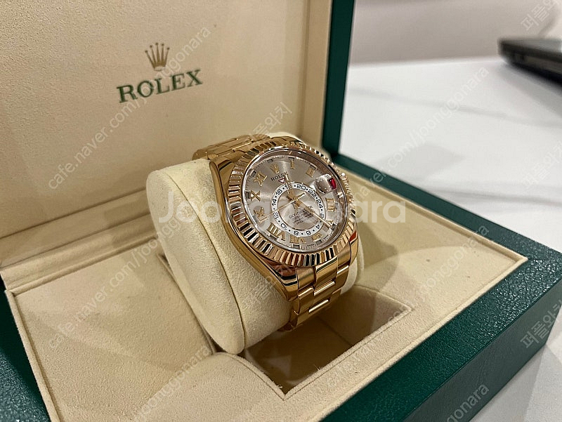 롤렉스 스카이드웰러 금통 42MM 썬더스트 로만 오이스...--2