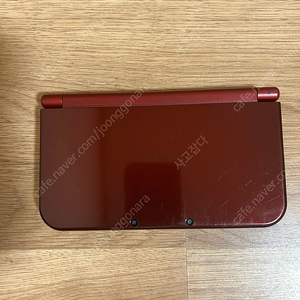 정발 뉴 3DS Xl 레드 색상 20에 팝니다 (충전기 X,생활스크래치유)