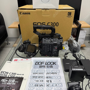 캐논 c300 mark 3 풀박스 (512 메모리 2개포함)