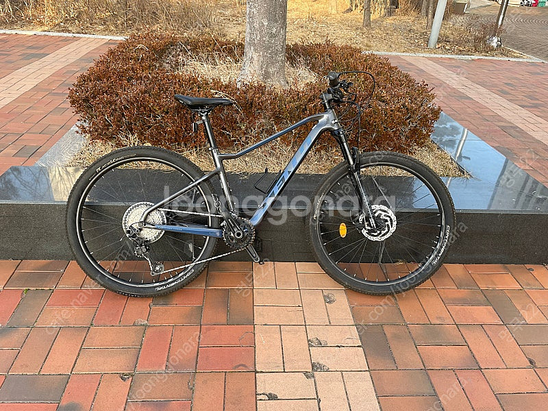첼로 27.5 xc pro 30 se mtb 판매합니다--0