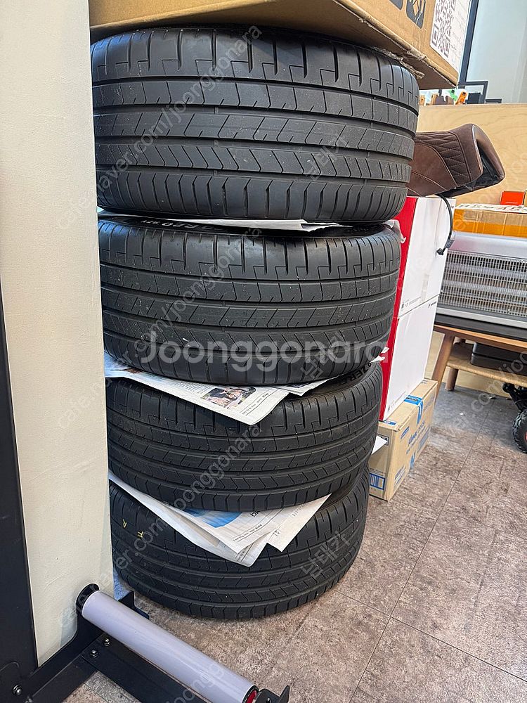 테슬라 모델3하이랜드 퍼포먼스 피제로 순정타이어팝니다--0