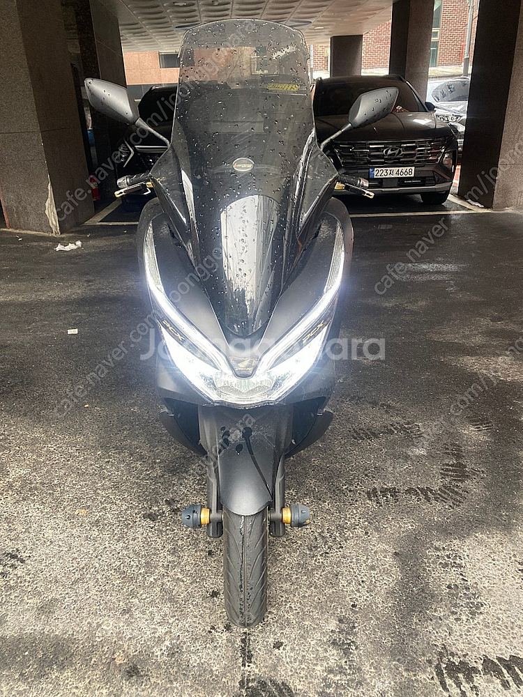 혼다 pcx125 무광 블랙 요시무라 , 아라이헬멧--0