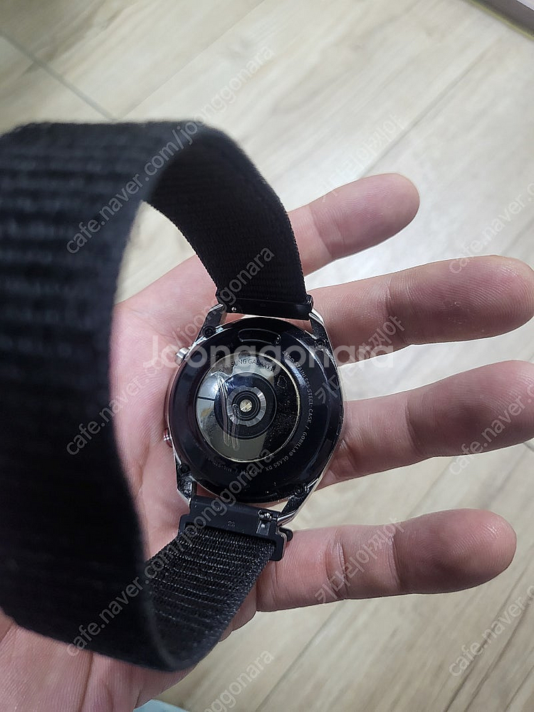 삼성 갤럭시워치3 클래식 46mm 실버--2