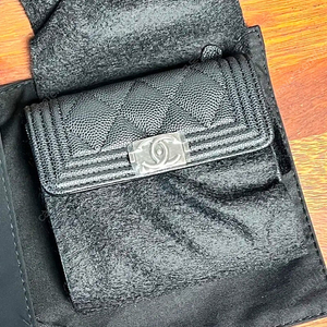 샤넬 보이 반지갑 (새상품)