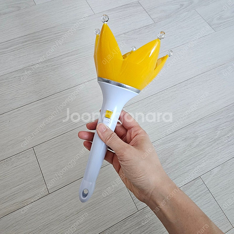 빅뱅 응원봉 뱅봉 ver.4 화이트 팝니다--0