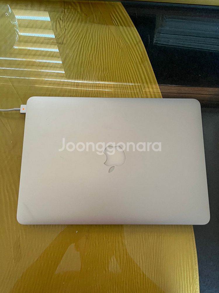 맥북프로 A1502 팝니다 12만원(2.4Ghz/8GB...--2