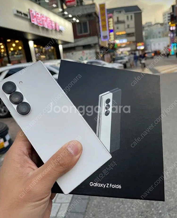 폴드6 화이트 자급제 512GB 로 >>> 아이폰16 ...--0