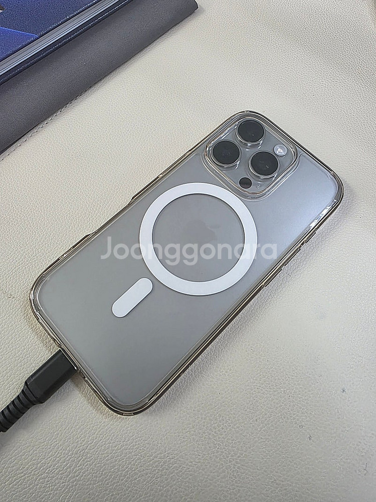 아이폰 16프로 256gb 내츄럴티타늄--1
