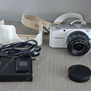 삼성 미러리스 nx100, 번들렌즈 판매