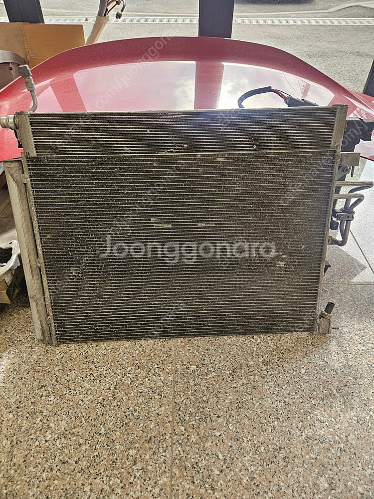 벤츠 W213 E클라스 콘덴샤 중고부품 판매합니다.--0