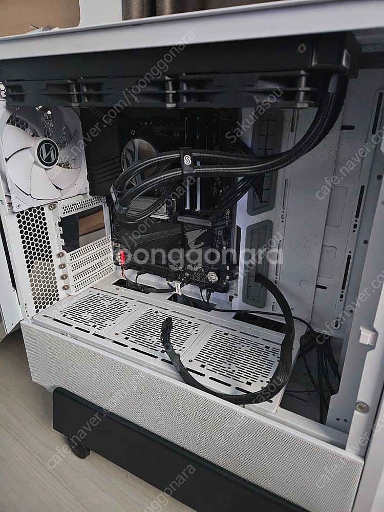 13600K + Z790 반본체 판매합니다.--2
