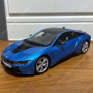 1/18 1:18 BMW i8 다이캐스트 모형자동차 판매합니다.