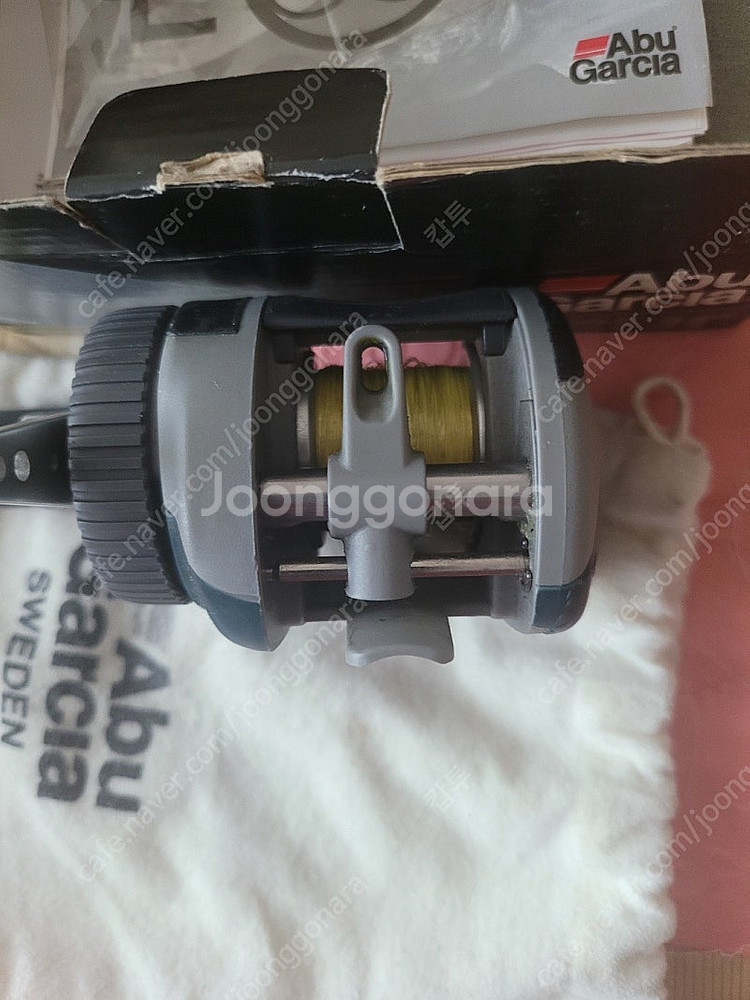 낚시 릴 판매합니다.--8