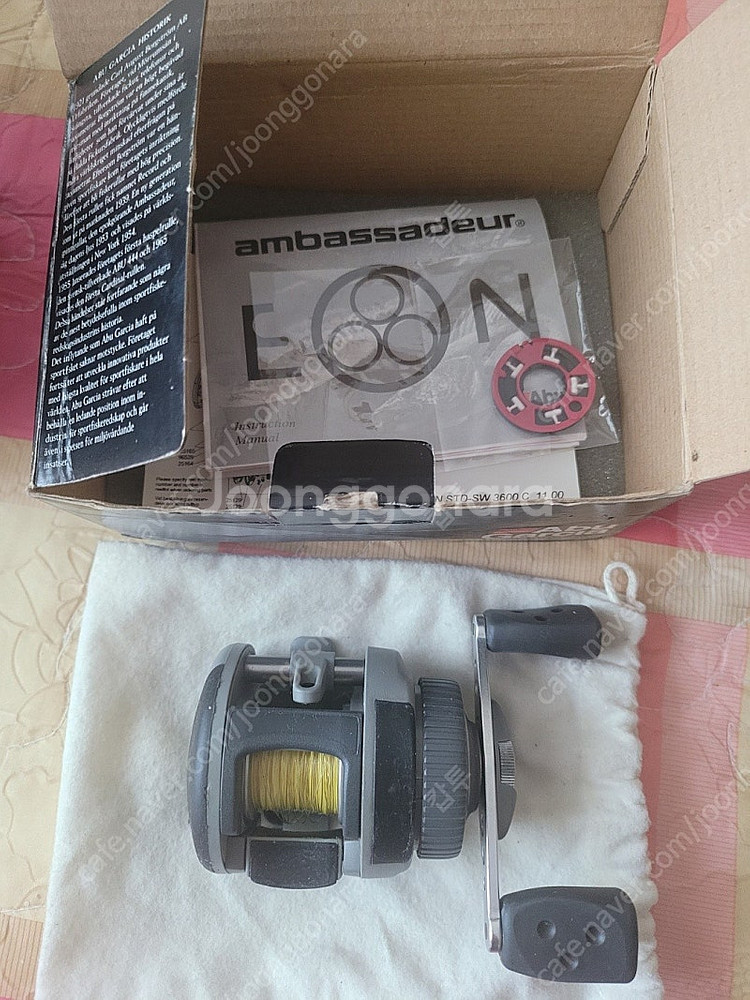 낚시 릴 판매합니다.--9